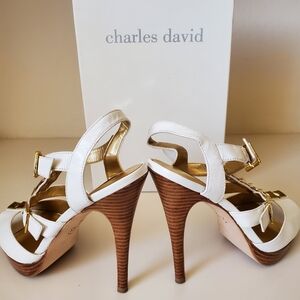Charles David White Leather Strap Stiletto Heels W Gold Accents Sz 8.5